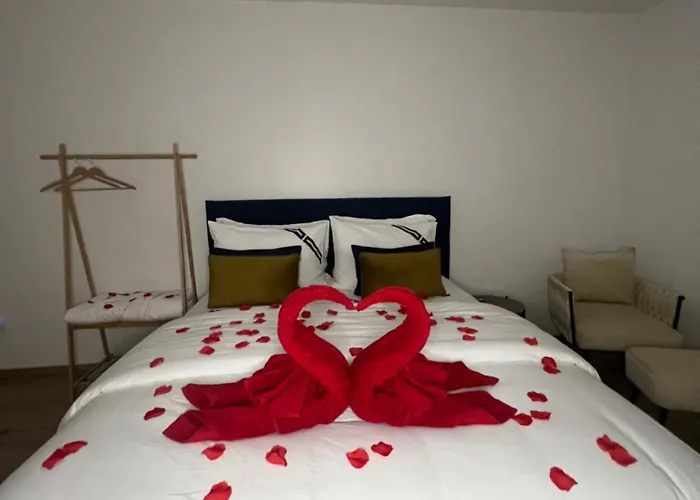 Evasion 10 Love hotel