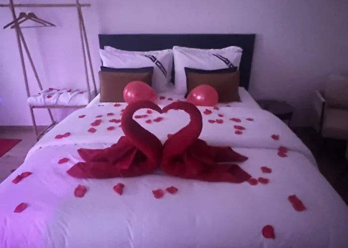 Evasion 10 Love hotel *